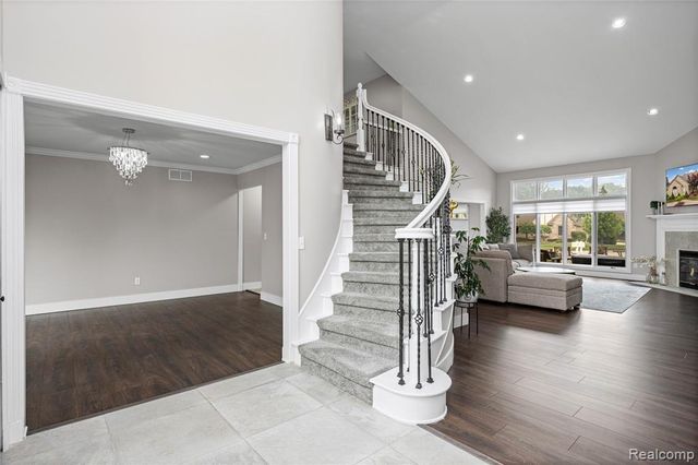 43352 Chardonnay Drive, Sterling Heights, MI 48314