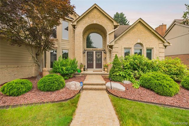 43352 Chardonnay Drive, Sterling Heights, MI 48314