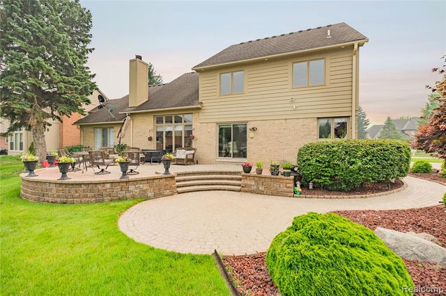 43352 Chardonnay Drive, Sterling Heights, MI 48314