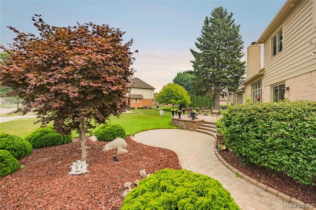 43352 Chardonnay Drive, Sterling Heights, MI 48314