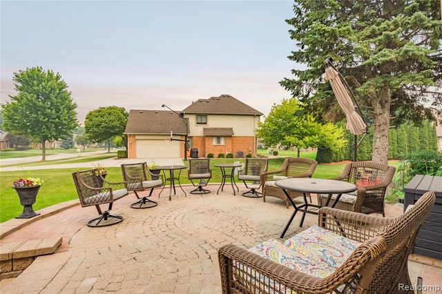 43352 Chardonnay Drive, Sterling Heights, MI 48314