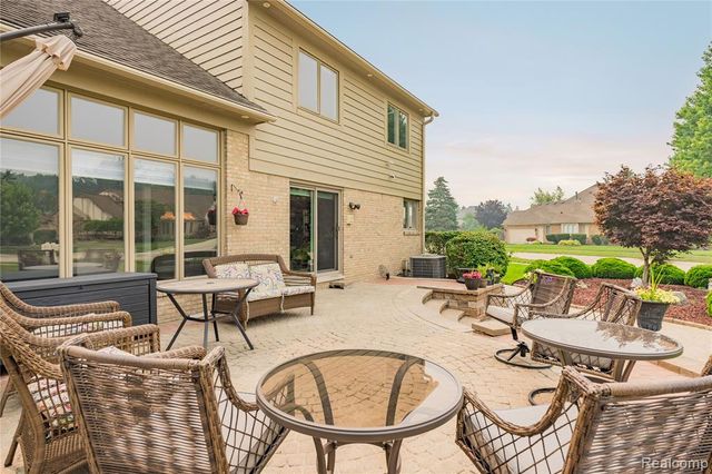 43352 Chardonnay Drive, Sterling Heights, MI 48314