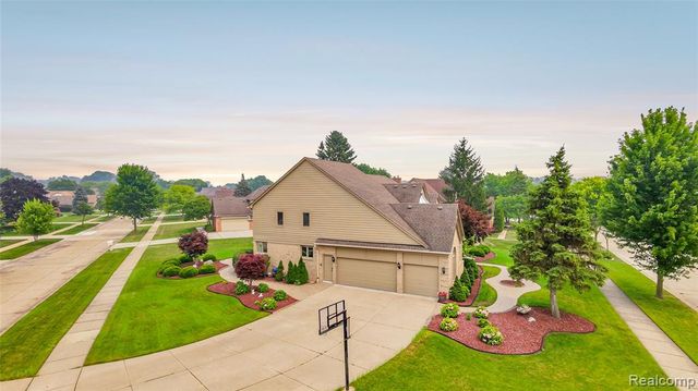 43352 Chardonnay Drive, Sterling Heights, MI 48314