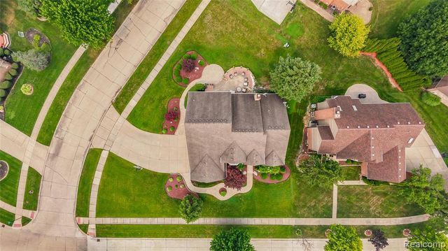 43352 Chardonnay Drive, Sterling Heights, MI 48314