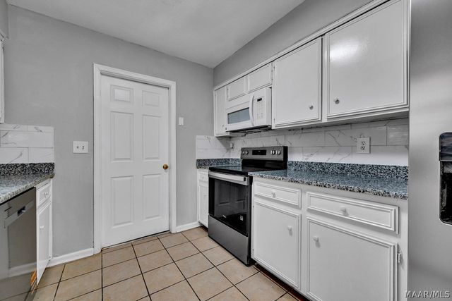 868 DUNBARTON Drive, Montgomery, AL 36117