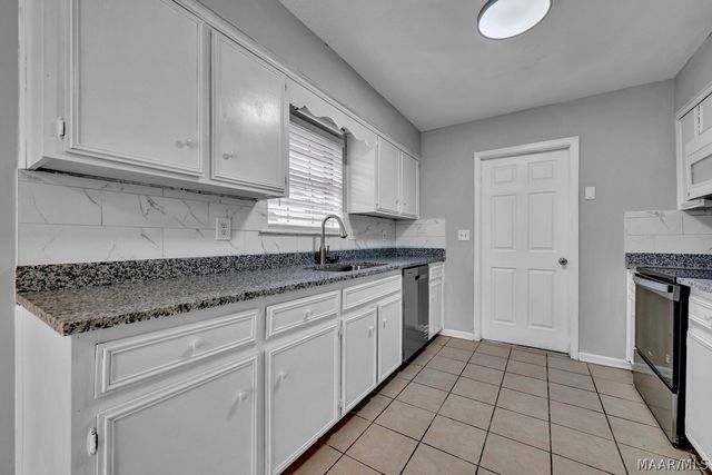 868 DUNBARTON Drive, Montgomery, AL 36117