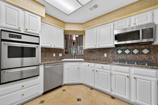 2803 Randons Bell Drive, Sugar Land, TX 77479