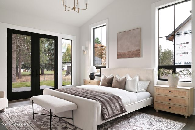 2114 W Boyles Ave, Hayden, ID 83835