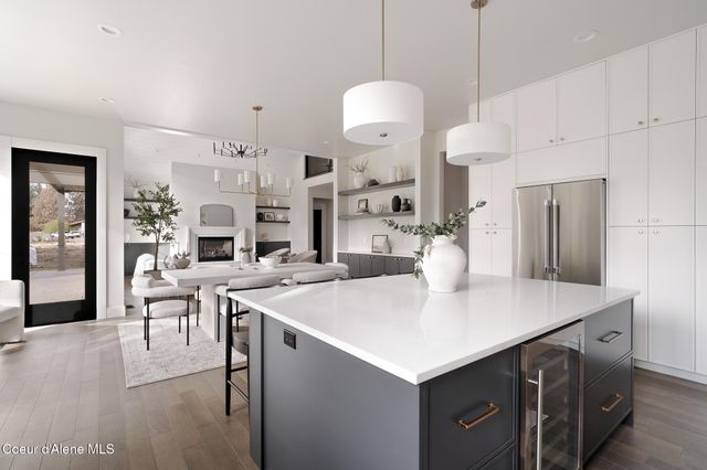 2114 W Boyles Ave, Hayden, ID 83835