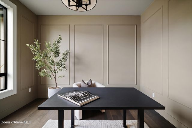 2114 W Boyles Ave, Hayden, ID 83835