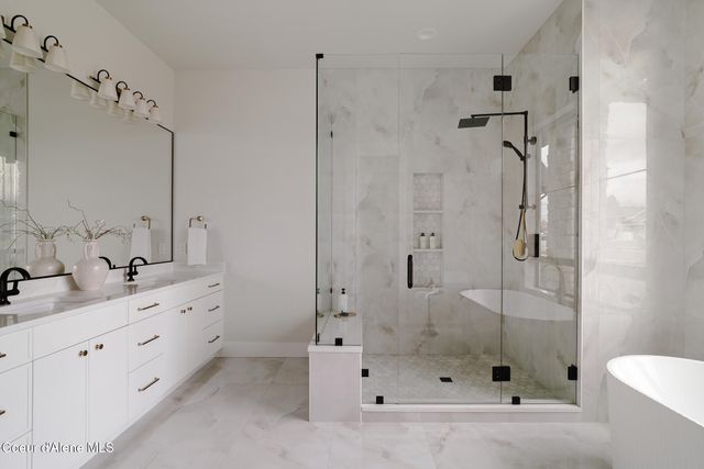 2114 W Boyles Ave, Hayden, ID 83835