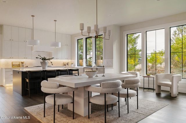 2114 W Boyles Ave, Hayden, ID 83835