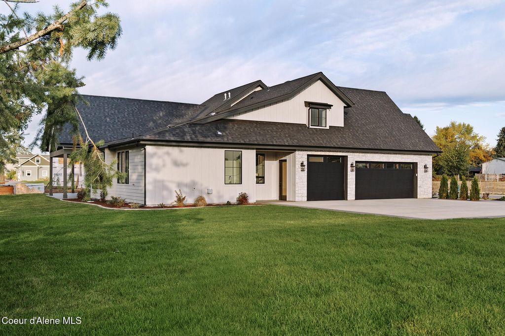 2114 W Boyles Ave, Hayden, ID 83835 photo 4