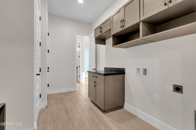 2701 BRADY Place, El Paso, TX 79935