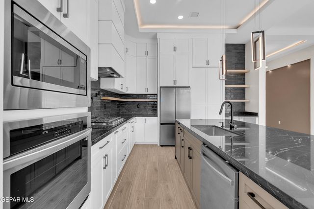 2701 BRADY Place, El Paso, TX 79935