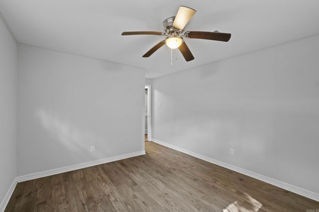 23 Crownpoint Road, Little Rock, AR 72227
