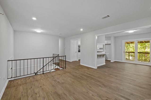 23 Crownpoint Road, Little Rock, AR 72227