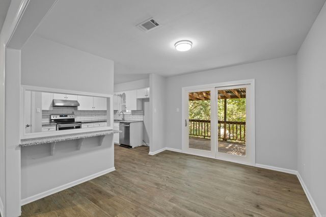 23 Crownpoint Road, Little Rock, AR 72227