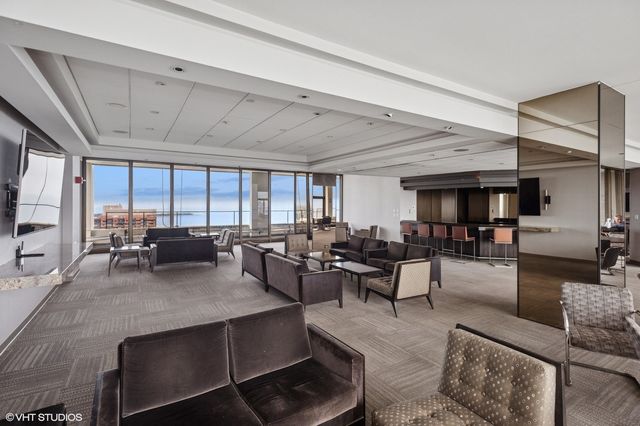 2800 N Lake Shore Drive 4117, Chicago, IL 60657