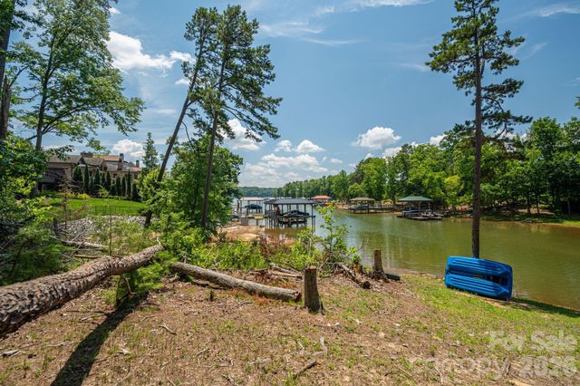 6024 Headlands Court, Belmont, NC 28012