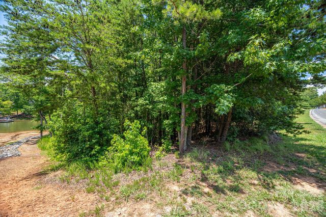 6024 Headlands Court, Belmont, NC 28012