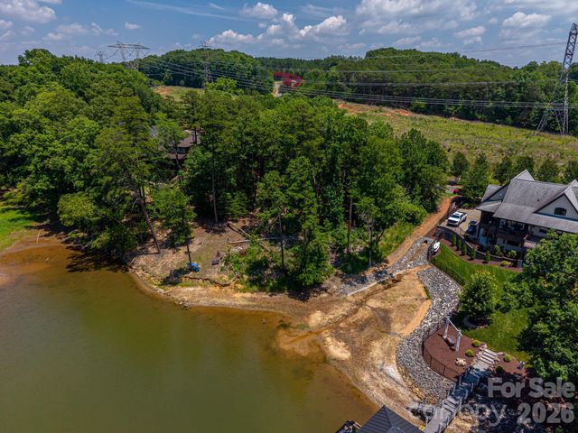 6024 Headlands Court, Belmont, NC 28012