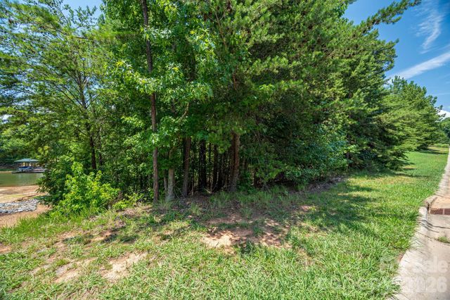 6024 Headlands Court, Belmont, NC 28012