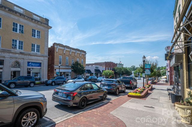 6024 Headlands Court, Belmont, NC 28012