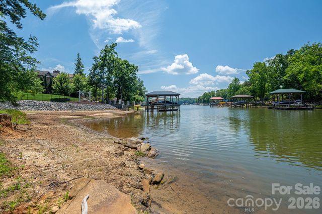 6024 Headlands Court, Belmont, NC 28012