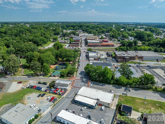 6024 Headlands Court, Belmont, NC 28012