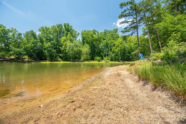 6024 Headlands Court, Belmont, NC 28012