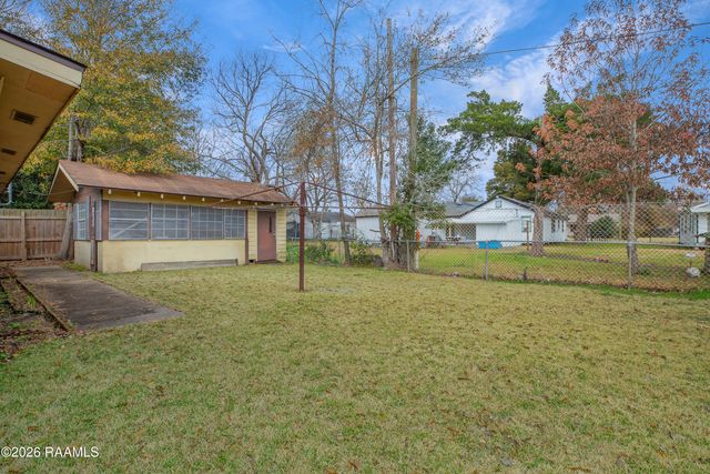 711 Maumus Street, New Iberia, LA 70560