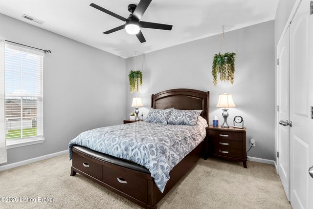 7807 Pineland Ridge Pass, Louisville, KY 40229