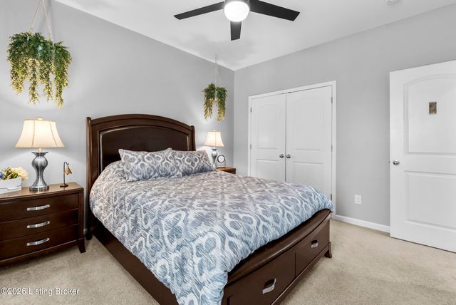 7807 Pineland Ridge Pass, Louisville, KY 40229
