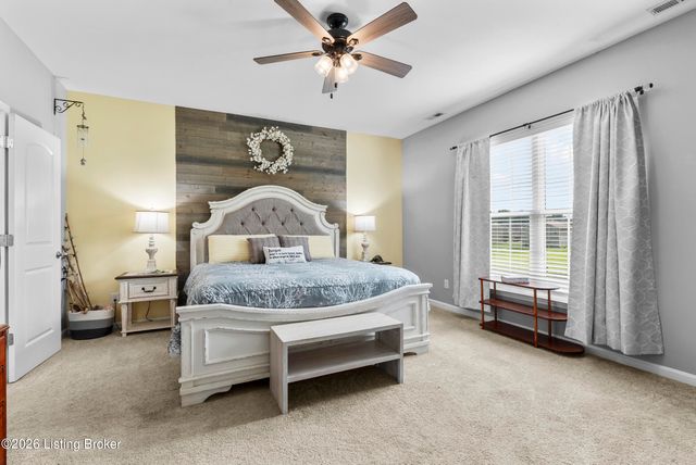 7807 Pineland Ridge Pass, Louisville, KY 40229