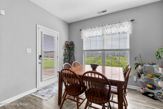 7807 Pineland Ridge Pass, Louisville, KY 40229