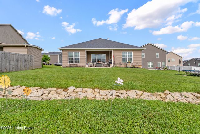 7807 Pineland Ridge Pass, Louisville, KY 40229