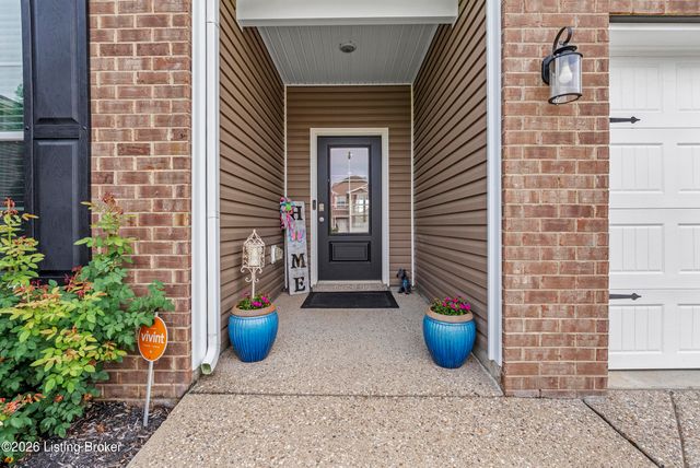 7807 Pineland Ridge Pass, Louisville, KY 40229
