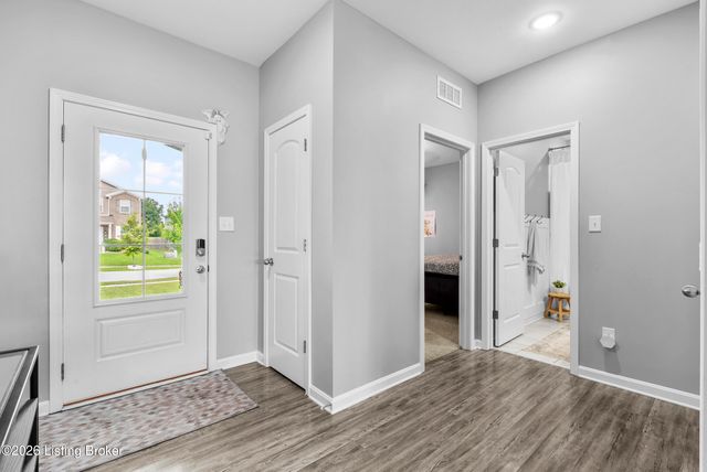 7807 Pineland Ridge Pass, Louisville, KY 40229