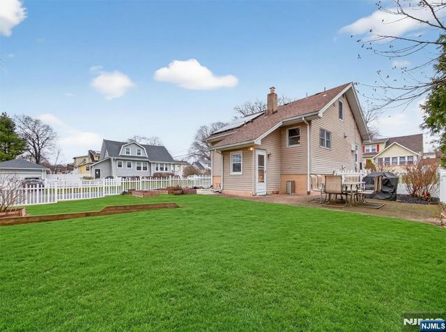 108 9th Avenue, Hawthorne, NJ 07506