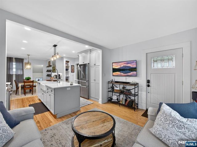 108 9th Avenue, Hawthorne, NJ 07506