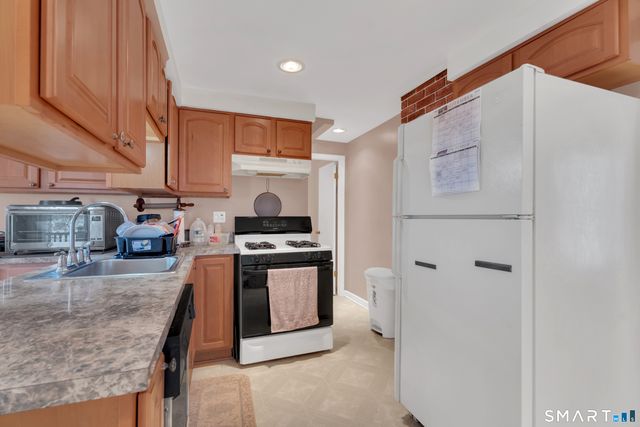 350 High Street, Torrington, CT 06790