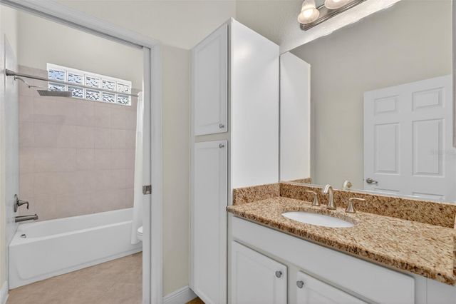 10180 LAKE MIONA WAY, Oxford, FL 34484
