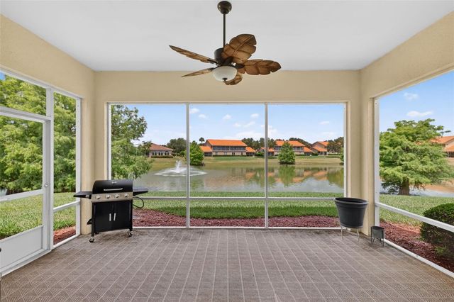 10180 LAKE MIONA WAY, Oxford, FL 34484
