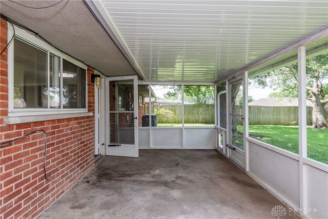 5415 Mangold Drive, Huber Heights, OH 45424