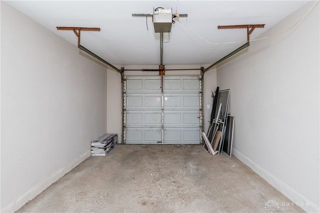 5415 Mangold Drive, Huber Heights, OH 45424