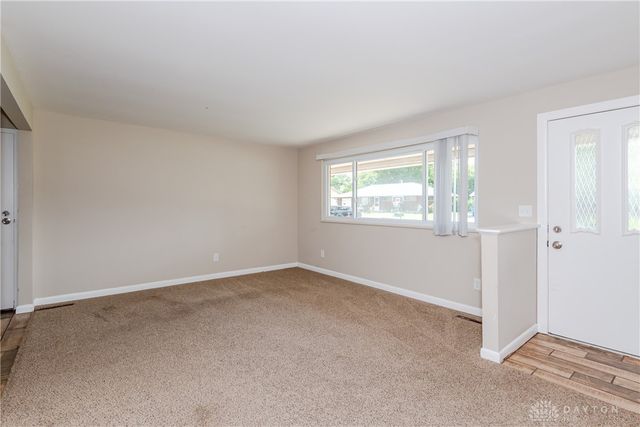 5415 Mangold Drive, Huber Heights, OH 45424