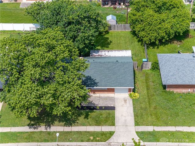5415 Mangold Drive, Huber Heights, OH 45424