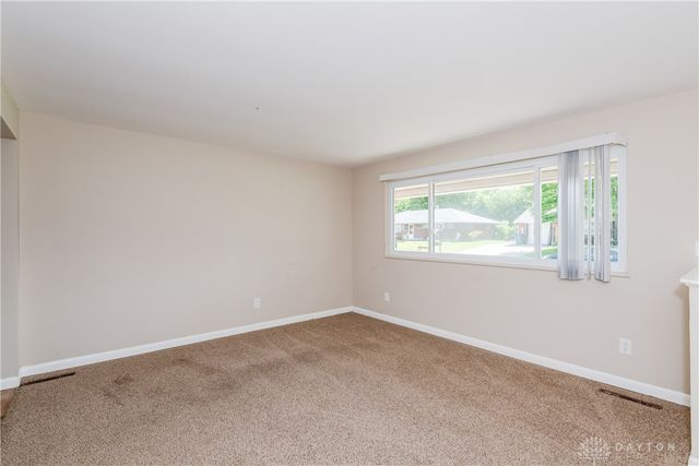 5415 Mangold Drive, Huber Heights, OH 45424