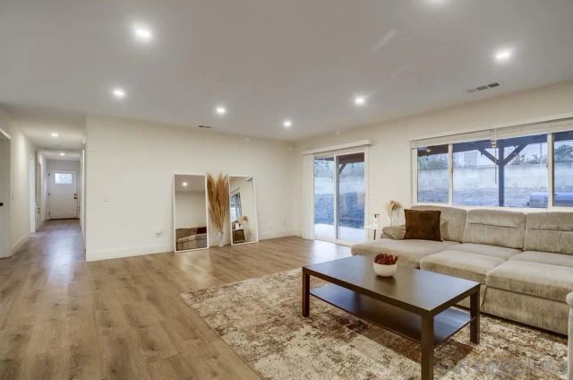 6964 Mount Vernon St, Lemon Grove, CA 91945